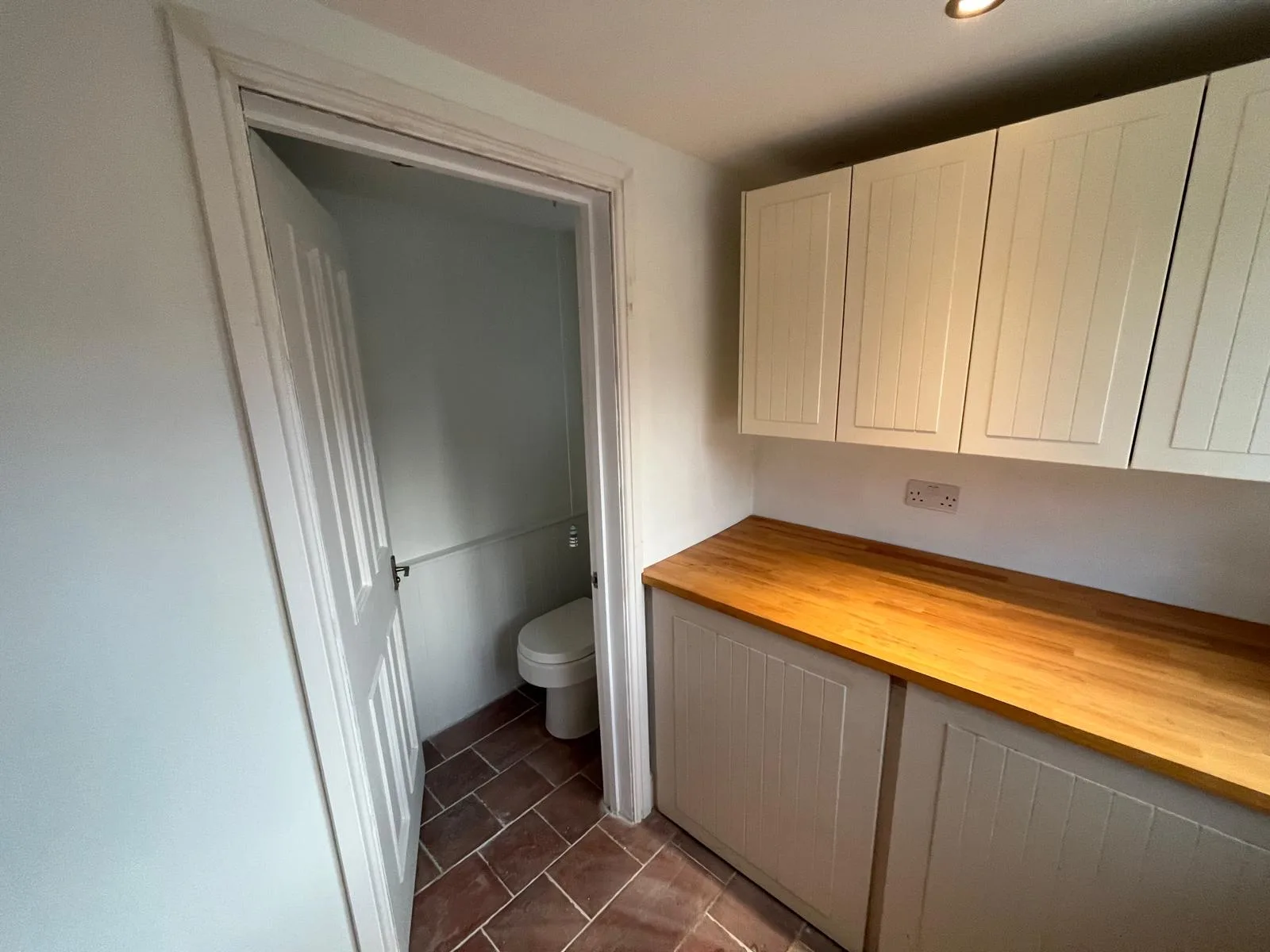 Custom Kitchen & Underfloor Heating Refit — photo 3 of 10