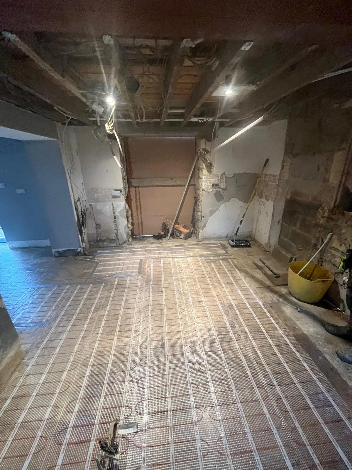 Custom Kitchen & Underfloor Heating Refit — photo 6 of 10